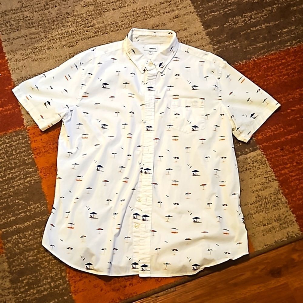 - NWOTS!!!... Sonoma button down with beach umbrella theme